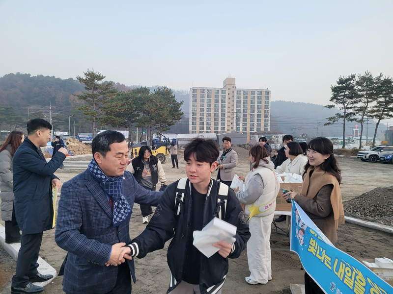 [교육지원청] 수능현장 방문 및 응원 (1).jpg