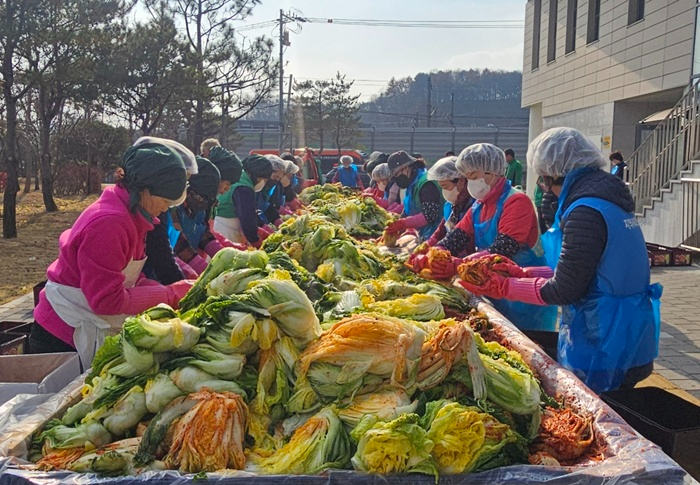 사랑의 김장나눔 행사(전의면)2.jpg