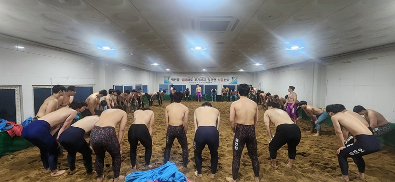 씨름 전지훈련.jpg