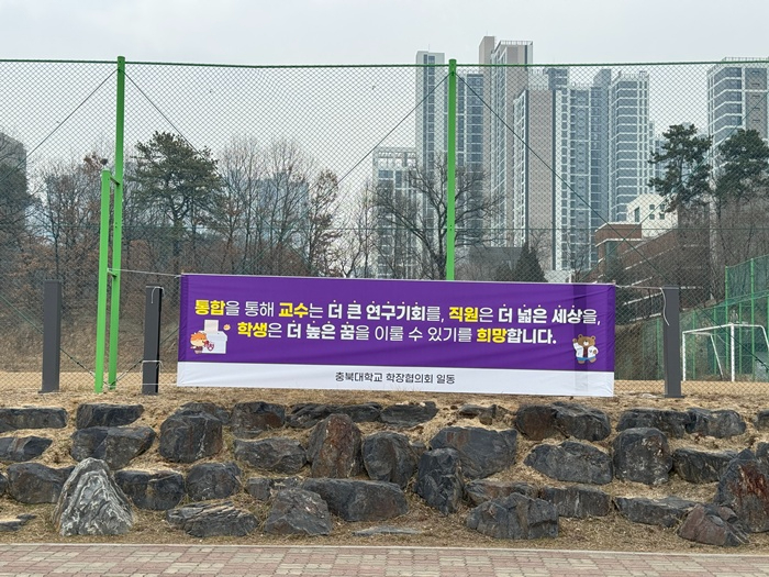 0.jpg