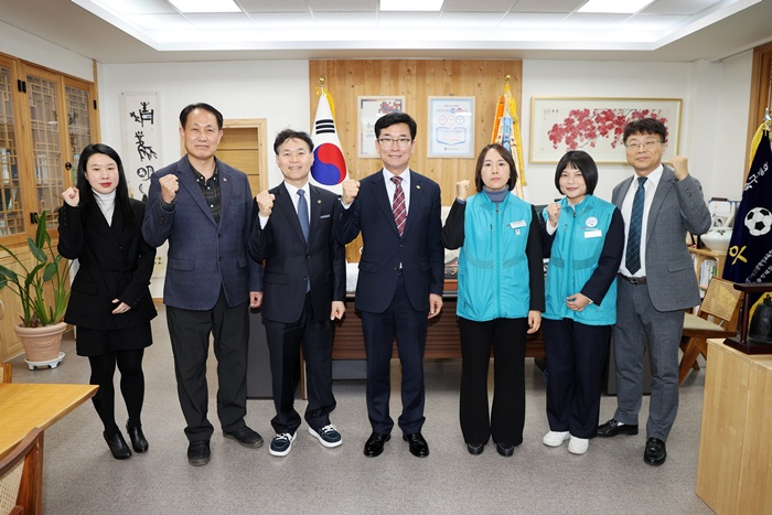 (2.23. 추가보도자료) 충북교육청, 교원단체(노조)와 다시 마주 앉다(사진).jpg