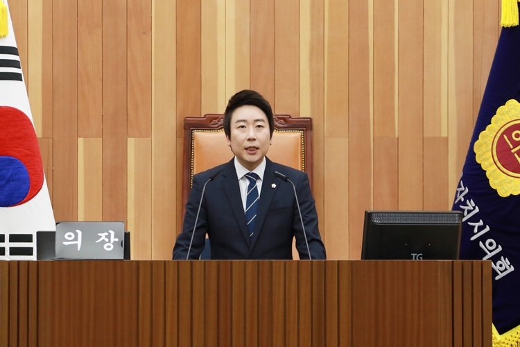 임채성 의장.JPG
