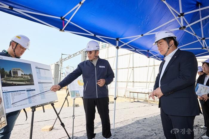 1. 오세현 아산시장, ‘서부권 교육인프라’ 점검… 현장 행보 마침표(1).jpg