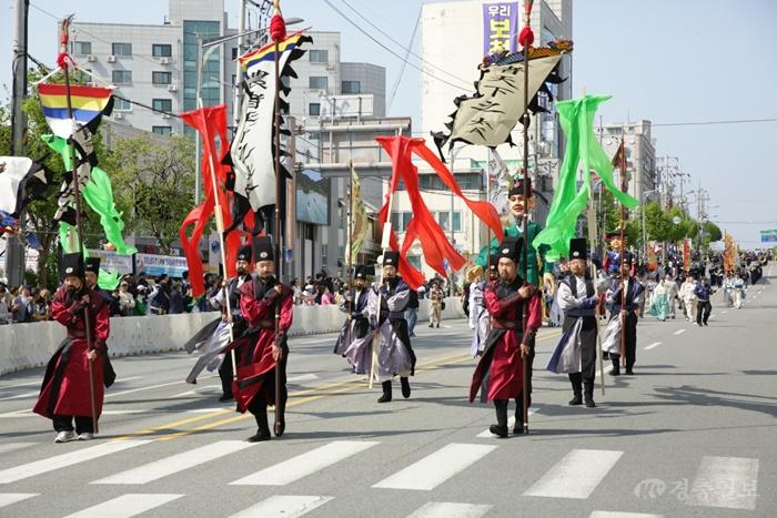 1. [기획] 아산시 ‘이순신축제’, 전통시장·지역상권과 함께하는 ‘상생 축제’로(4).jpg