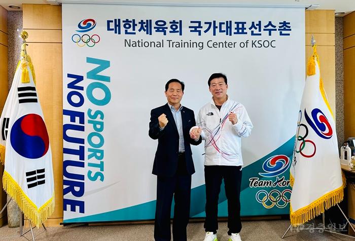 업무협의 후 기념사진.jpeg