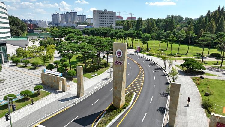충북대 보도자료(충북대,‘2026 THE 아시아대학평가’서 50계단 상승…거점국립대 공동 3위 달성).jpg