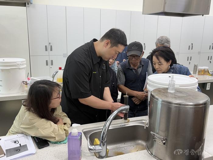 맥주 만들기 교육 사진1.jpg