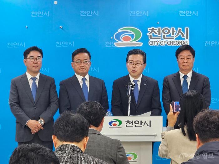사진-기자회견,장기수1.jpg