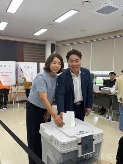 5월29일 오세현후보 사전투표 (1).jpg