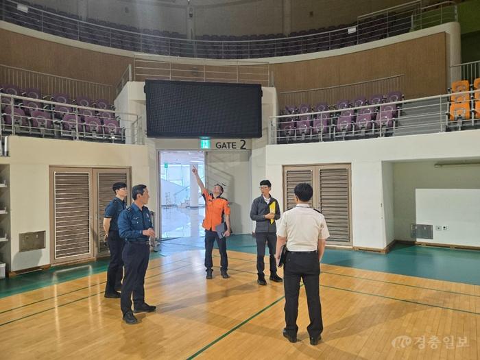 유관기관_합동_보령시_개표소_화재안전조사_실시하는_모습.jpg