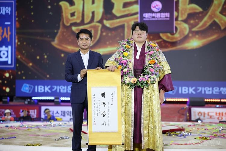 6.15.전국 씨름 열기로 달아오른 보은…‘2026 단오장사씨름대회’ 성황리 마무리(1).JPG