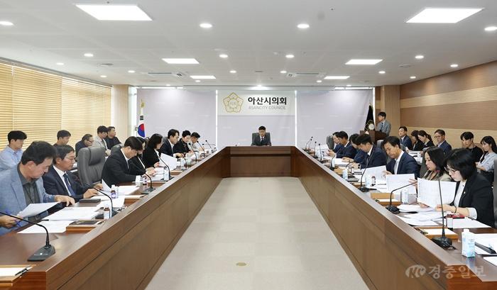 사진1_2026년 제2회 의원회의 개최 모습.JPG