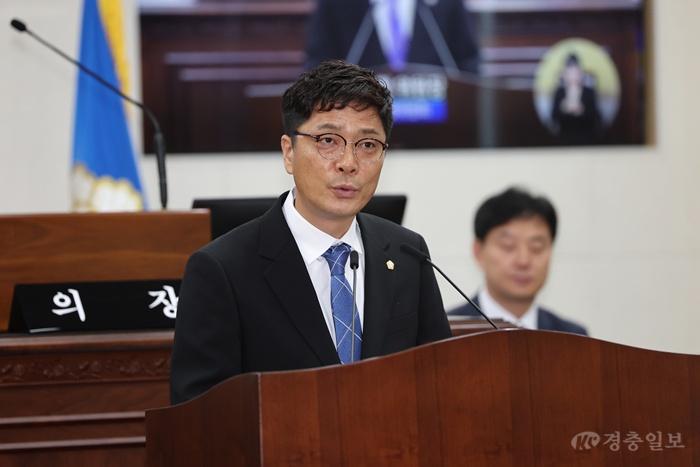 1-1. 배성철 의원(발언사진).jpg