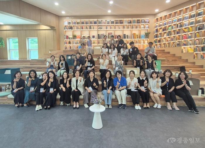 학습동아리(단체사진).jpg