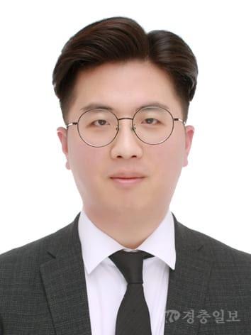 윤상현-증명사진.jpg