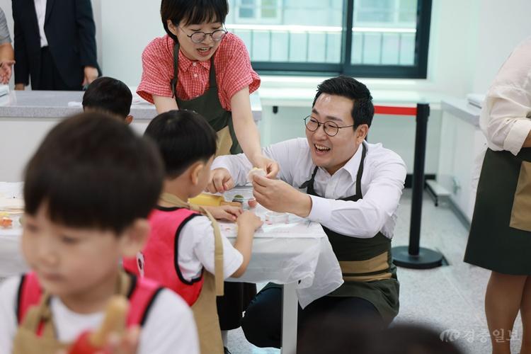 아이들 웃음소리로 살아나는 원도심… 충주원도심놀이터 ‘놀장!’전격 개소 (2).jpg