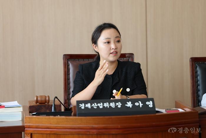 경산위 간담회 사진2.JPG