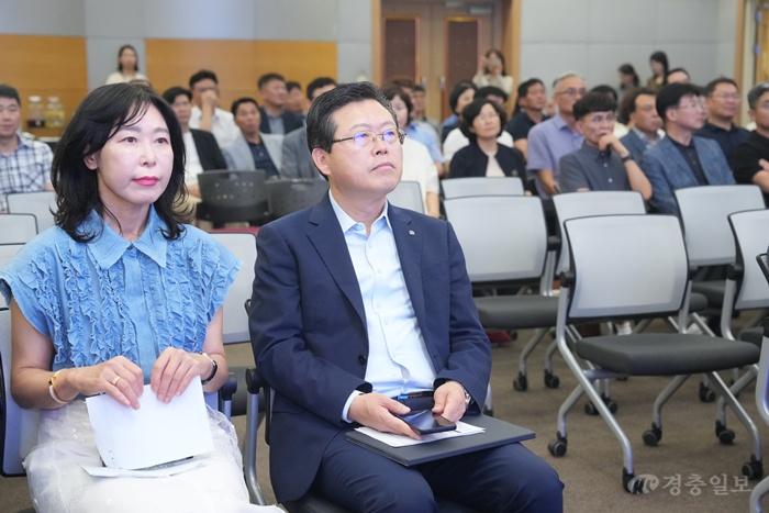여성가족과(고위직 공무원 대상 4대 폭력 예방교육) (1).jpeg