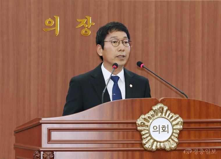 사진1_유수영 의원이 5분발언을 하고 있다.JPG