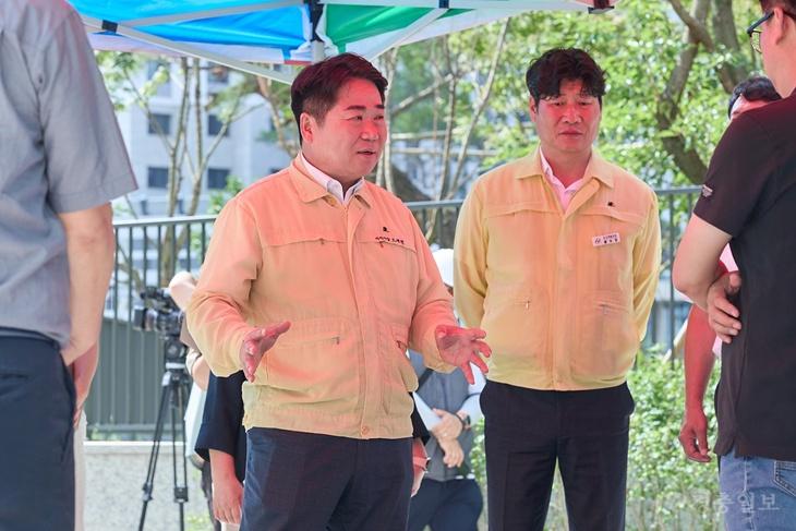1. 오세현 아산시장 “용화체육공원, 시민 기대에 부응해야”(2).jpg