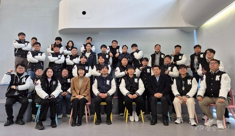(사진 1) 한국기술교육대 일학습병행 대학원 IT융합소프트웨어공학과, 5년 연속 국가자격 전원 합격.jpg