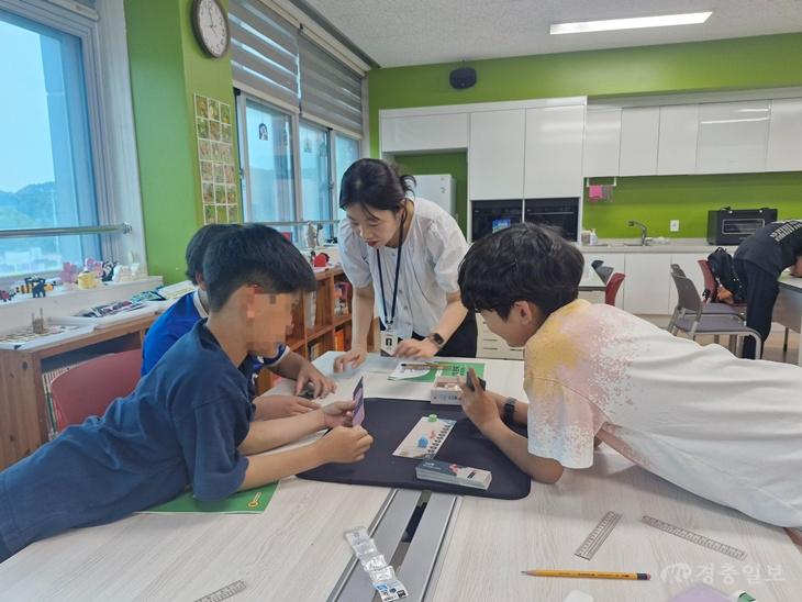 세종시교육, 지역대학과 손잡고 라이즈 연계 초등 방과후학교 창의과학 수업 2.jpg
