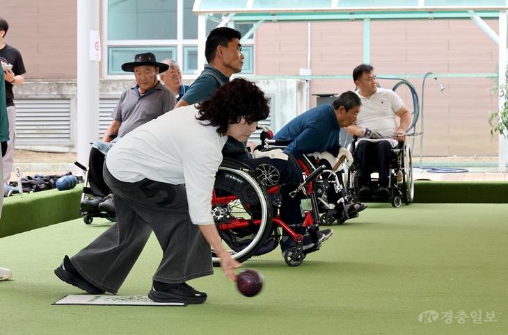 어울림 론볼대회 경기 모습 스케치 2.jpg