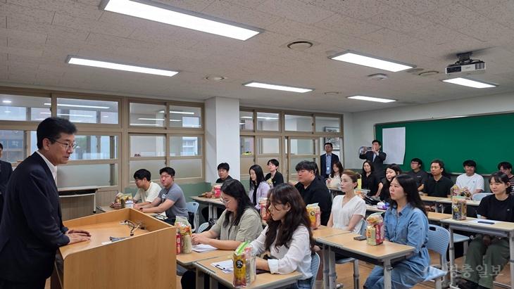 충북교육청, 2027 수시 대비 제시문 모의면접 실시(사진1).jpg