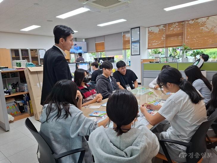 진로교육원, 공무원 직무 체험 _진로직업체험의 날 _ 운영(사진1).jpg