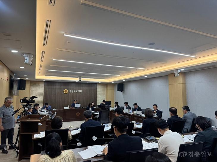 건설농림 상임위 사진.jpg