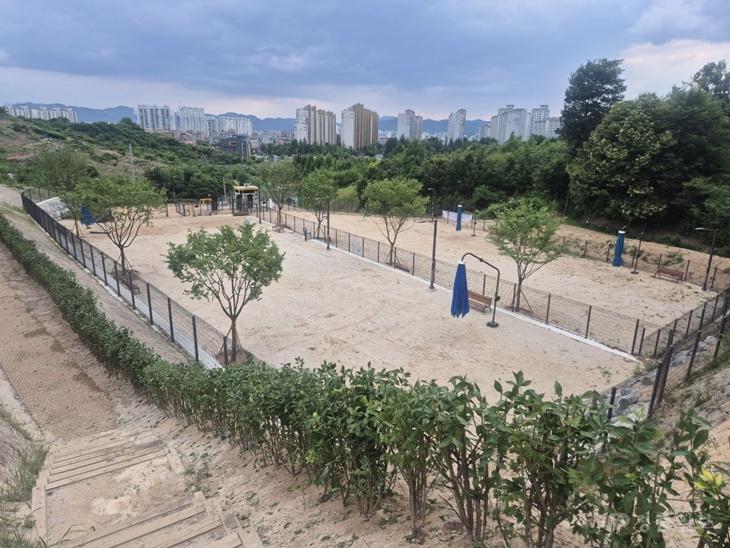 충주시, ‘연수동 반려동물 놀이터’ 오는 19일 정식 개장 (1).jpg