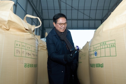 김석필 천안시장 권한대행, 공공비축 수매 출하 농업인 격려