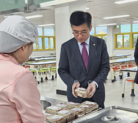 충북교육청, 학교비정규직 파업 현장 직접 점검