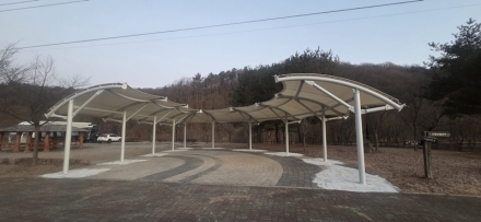 청주시, 오창 미래지테마공원 캠핑장 그늘막 설치 완료