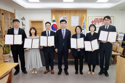 충북교육청 적극행정 우수공무원 6인 선정