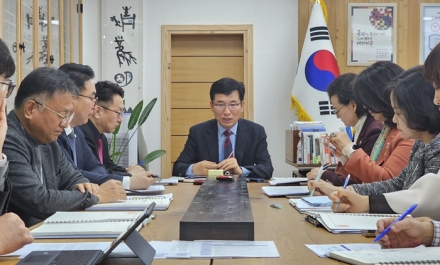 충북교육청, 불법 촬영 사건 직원 직위 해제…윤건영 교육감 “깊이 사과”