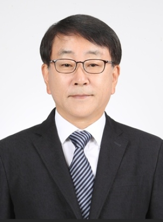 충북대 제33대 교수회장에 최중국 교수 취임
