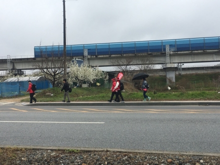 최민호, 100km 도보행군 반환점…“시민 속으로 직접 들어간다”