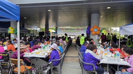 세종시자원봉사센터, 연동면 경로잔치 ‘행복한 동행’ 성황