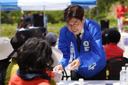 임전수 세종시교육감 예비후보, 어버이날 맞아 어르신들과 따뜻한 현장 소통