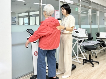 신흥사랑주택 실버복지관, ‘활력백세 건강코칭’으로 어르신 건강관리 지원