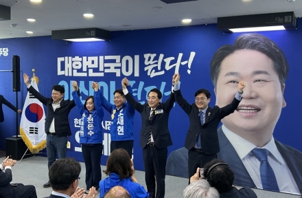 오세현 아산시장 후보 개소식에 1,500명 운집…“민주당 원팀으로 뛴다”