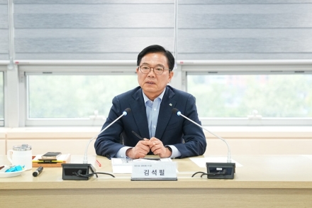 김석필 권한대행, 선거 8일 앞두고 공직기강 확립·정치 중립 강조
