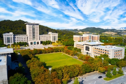 아산시·선문대, 전국 최초 외국인 전용 다국어 정보포털 ‘Life in Asan’ 구축