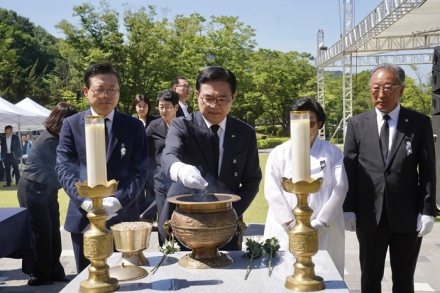 천안시, 제71회 현충일 추념식 거행…순국선열·호국영령 넋 기려