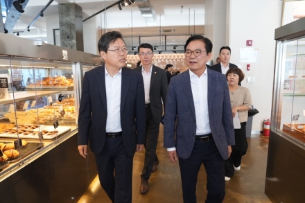 “천안 70개 빵집 총출동…‘빵지순례 빵빵데이’ 성황리 종료”