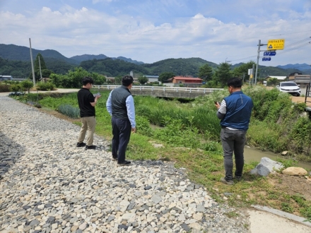 괴산군, 우기 대비 하천(제방) 정비·점검 실시…재해예방 총력