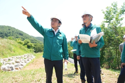 김석필 권한대행, 광덕면 산사태 복구사업 현장 점검
