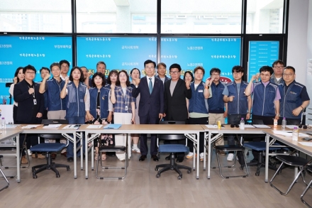 윤건영 충북교육감, 지방공무원노조와 현장 소통…교육행정 발전 머리 맞대