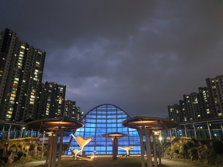 천안시, 아름드리공원·천변공원 야간경관조명 조성 완료